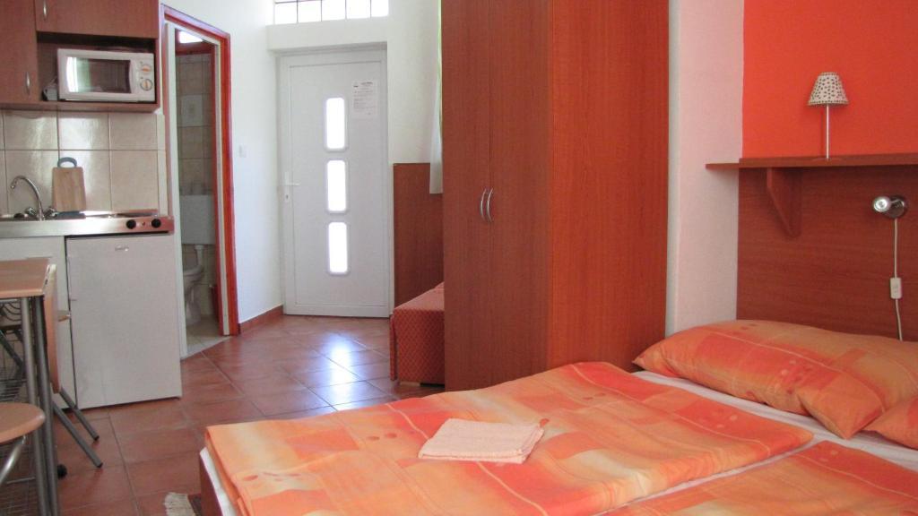 Hotel Abadszaloki Vitorlas Vendeghaz Zimmer foto
